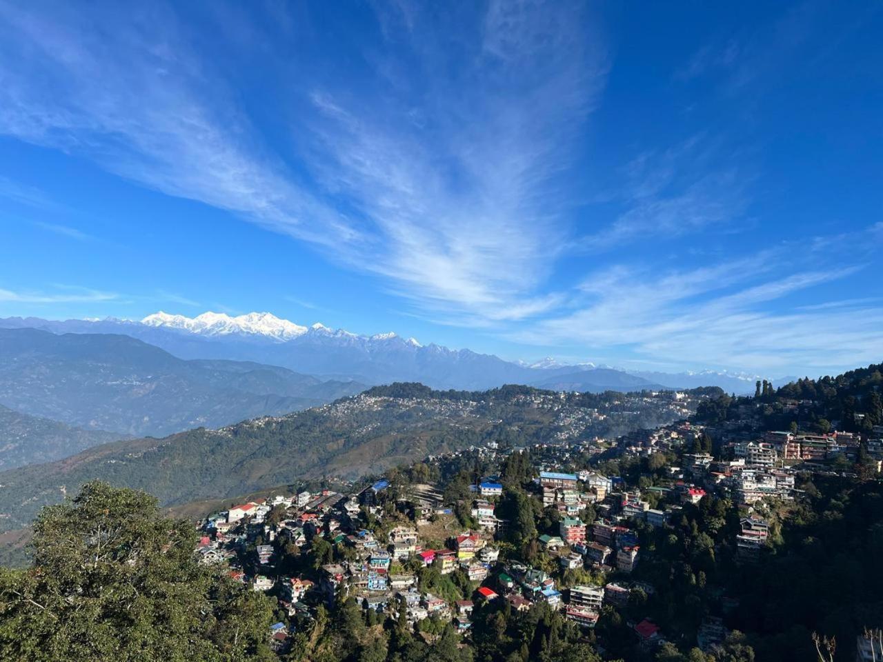 Himalayan Gorkha Retreat II Free Parking 호텔 다르질링 외부 사진