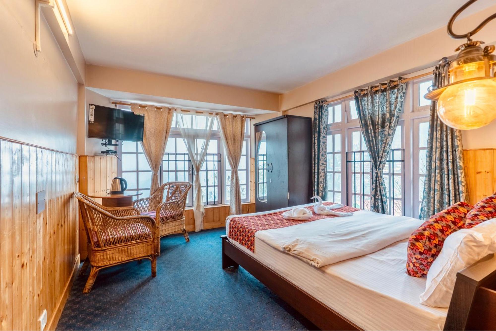 Himalayan Gorkha Retreat II Free Parking 호텔 다르질링 외부 사진