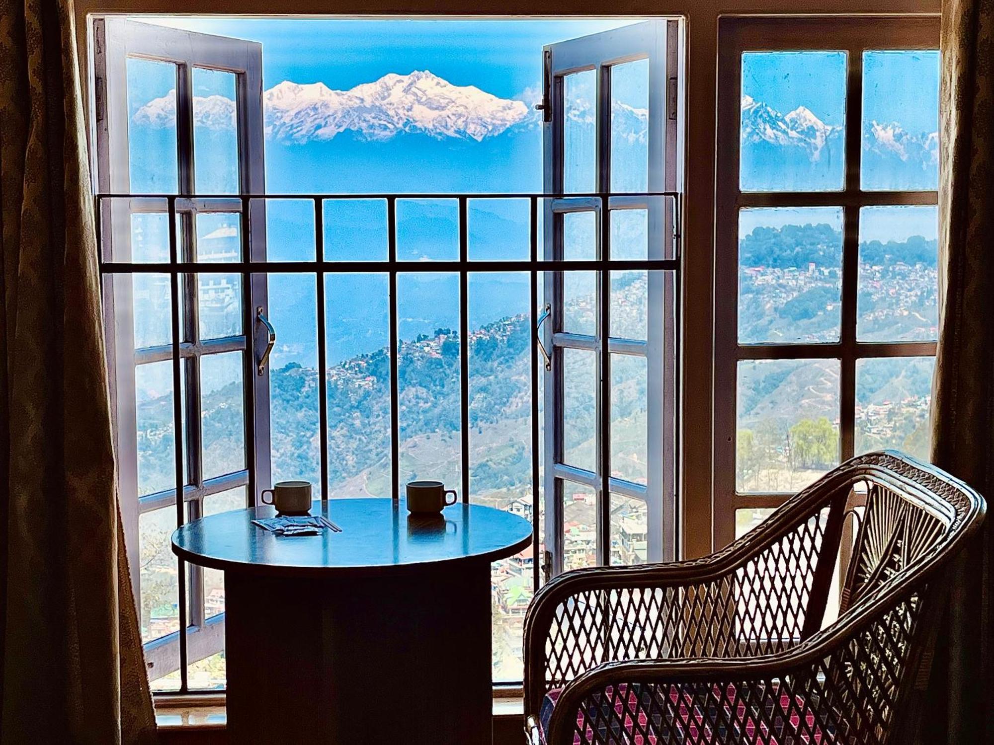 Himalayan Gorkha Retreat II Free Parking 호텔 다르질링 외부 사진