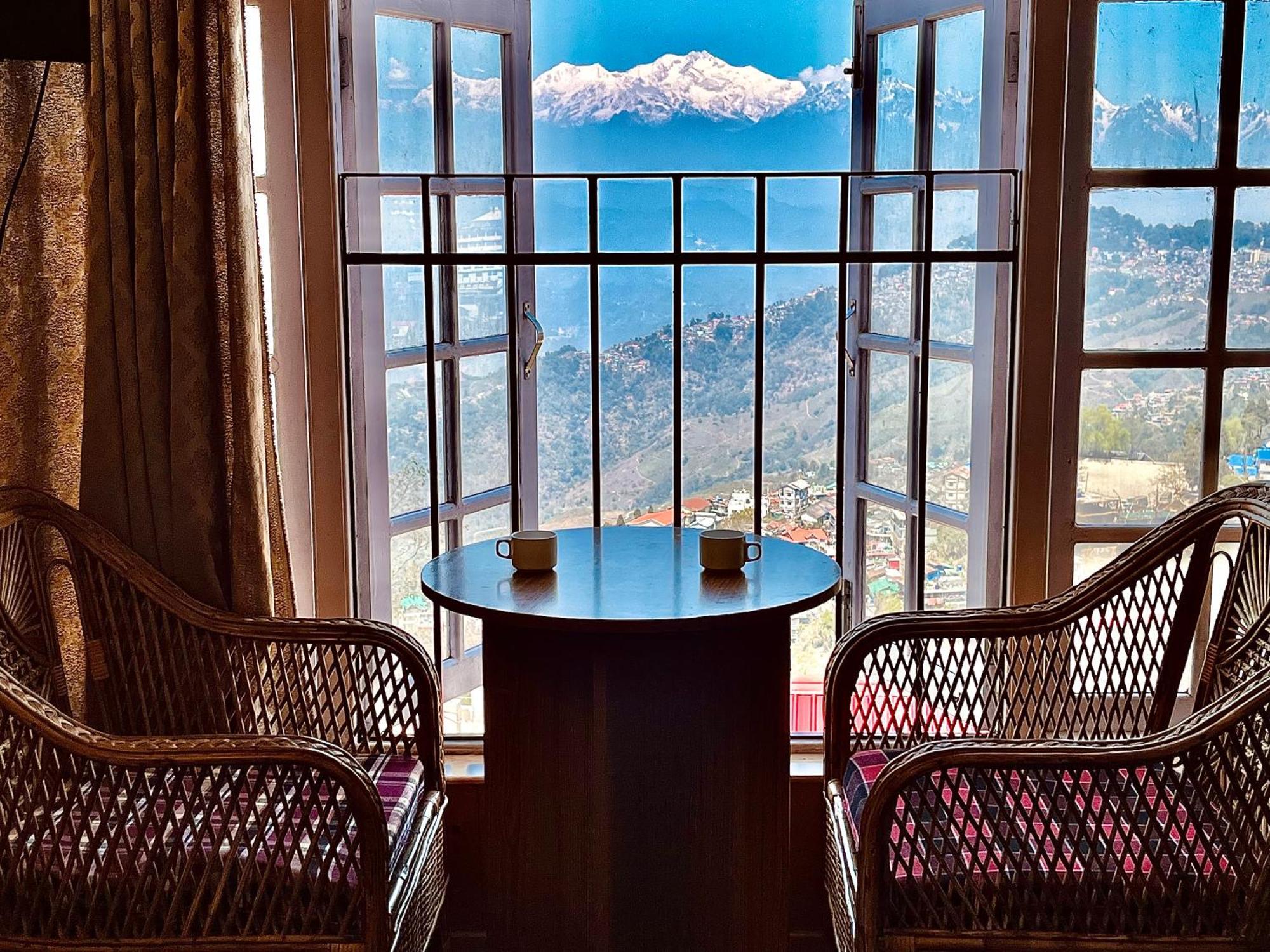 Himalayan Gorkha Retreat II Free Parking 호텔 다르질링 외부 사진