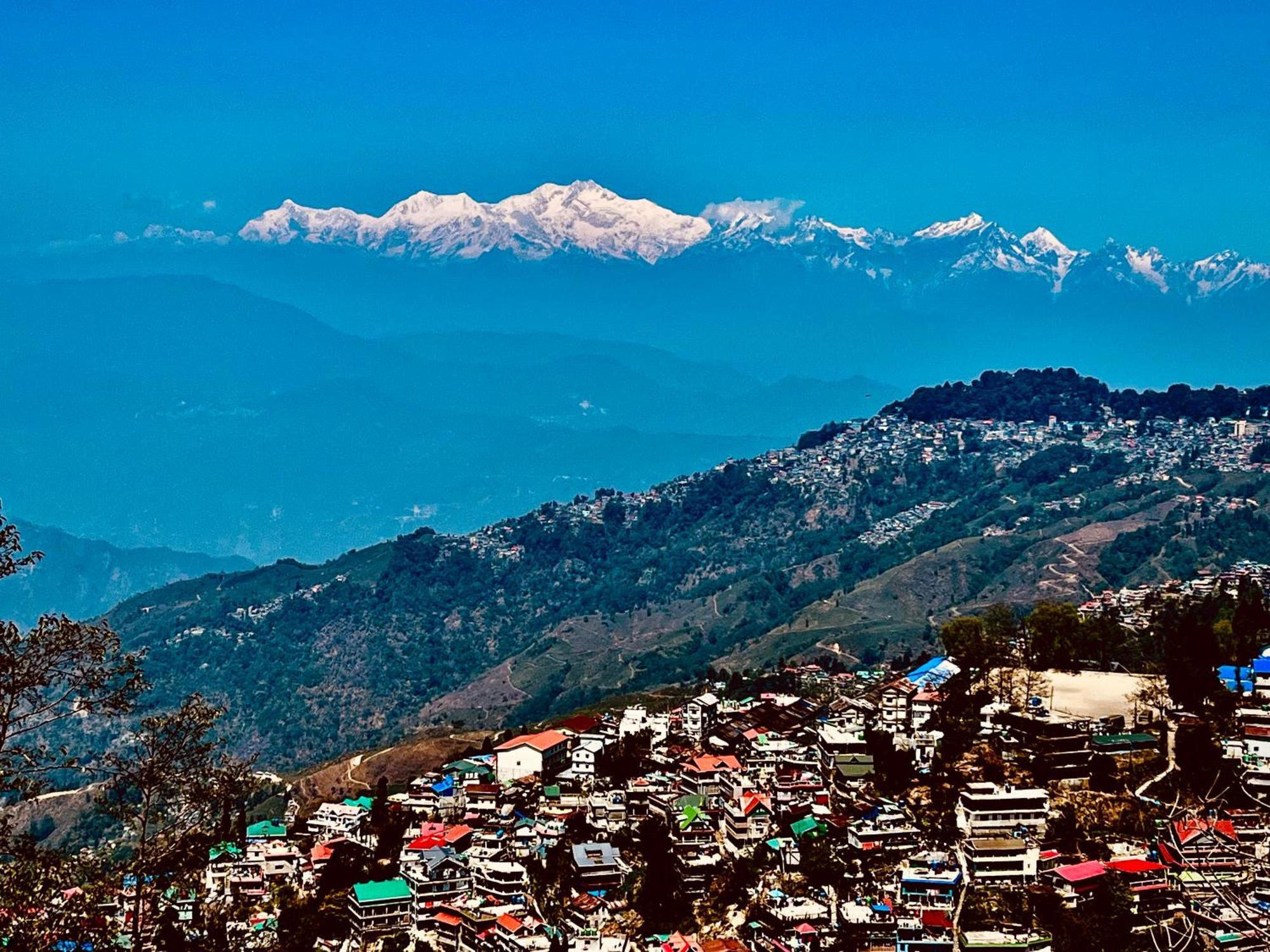 Himalayan Gorkha Retreat II Free Parking 호텔 다르질링 외부 사진